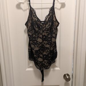 Elegant Black Lace Women’s Top